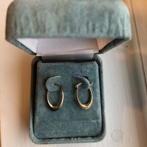 Brand new Peoples 10k gold earings 17mm